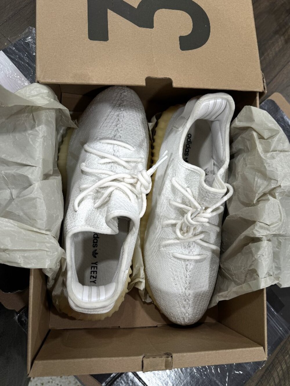 adidas Yeezy Boost 350 V2 Low Cream White / Triple White Size 10.5 (CP9366)